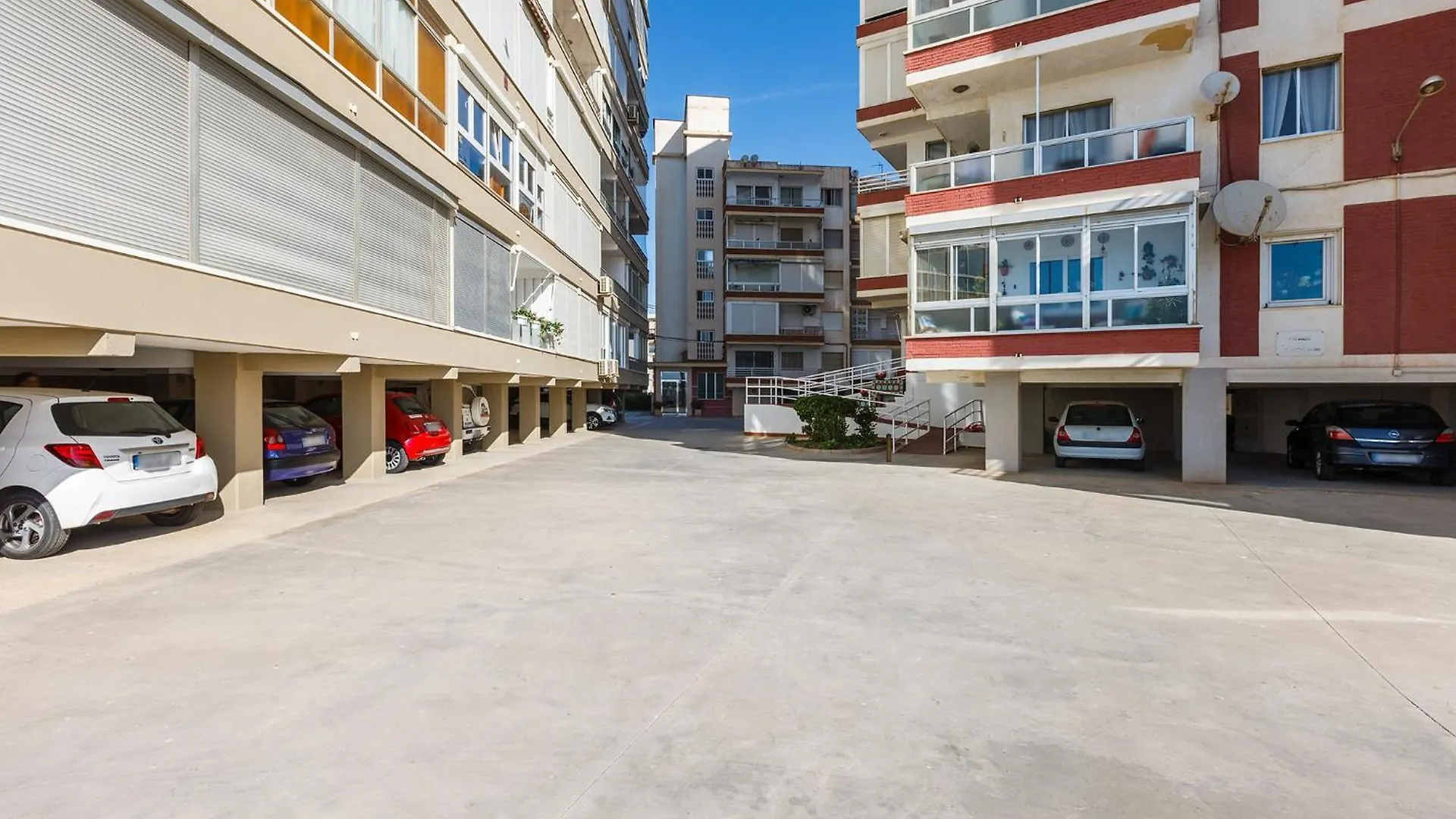 A&N Faro Daru Beach 토레델마르 0*,  스페인